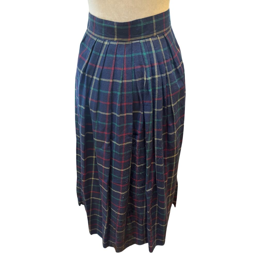 vintage 1980 pleated, plaid button front skirt made in USA  runs small